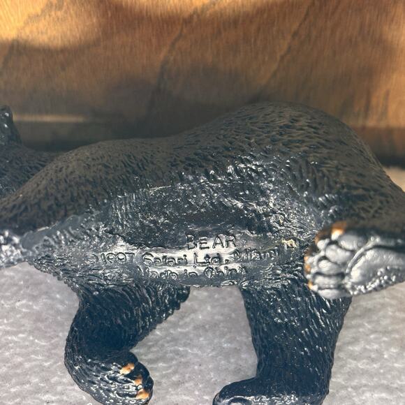 Safari Ltd 1997 Black Bear Wildlife Animal Figure - Picture 4 of 4